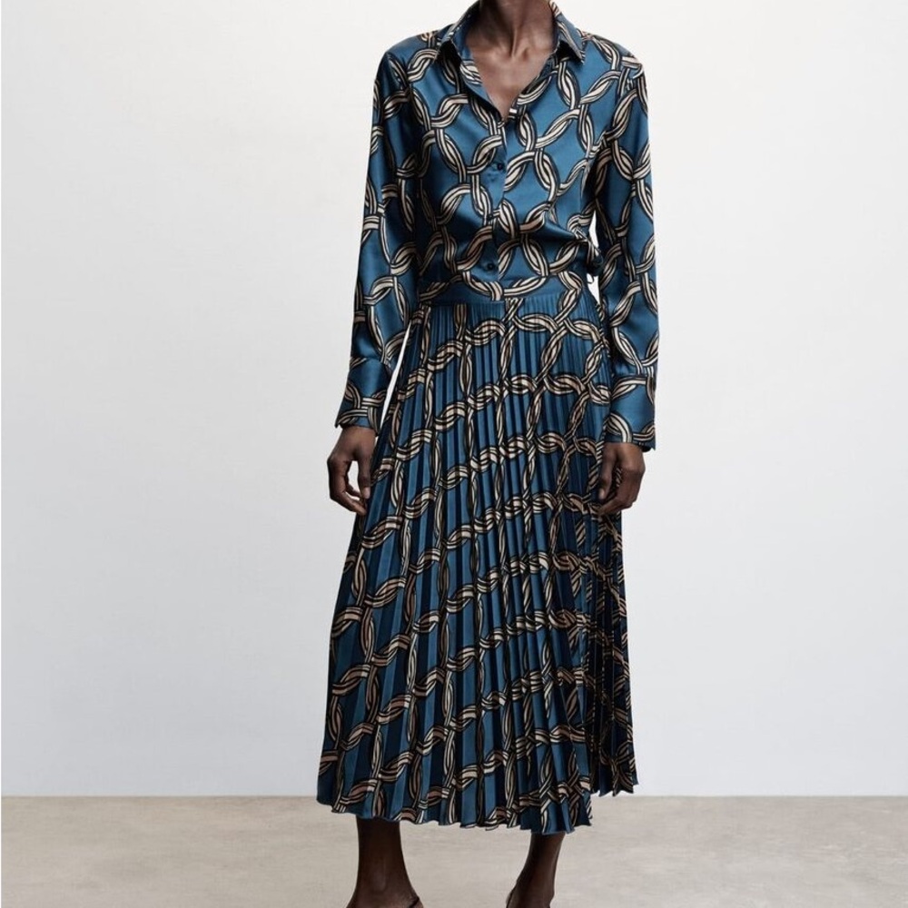 Mango Set Shirt & Pleated Skirt geometric Lagoon Blue